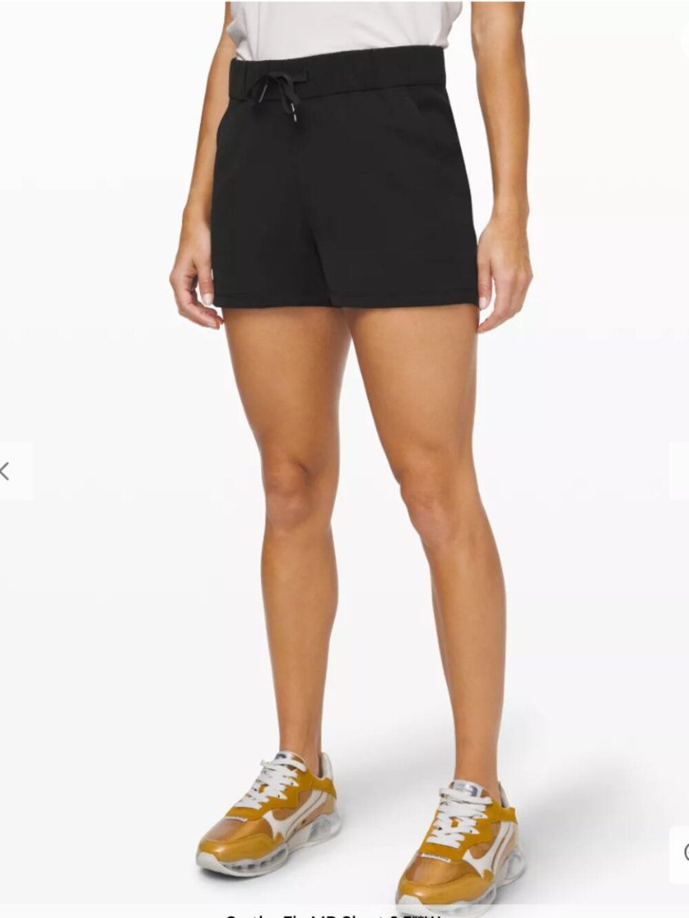 Lululemon On the Fly MR Short 2.5" Woven *size 6